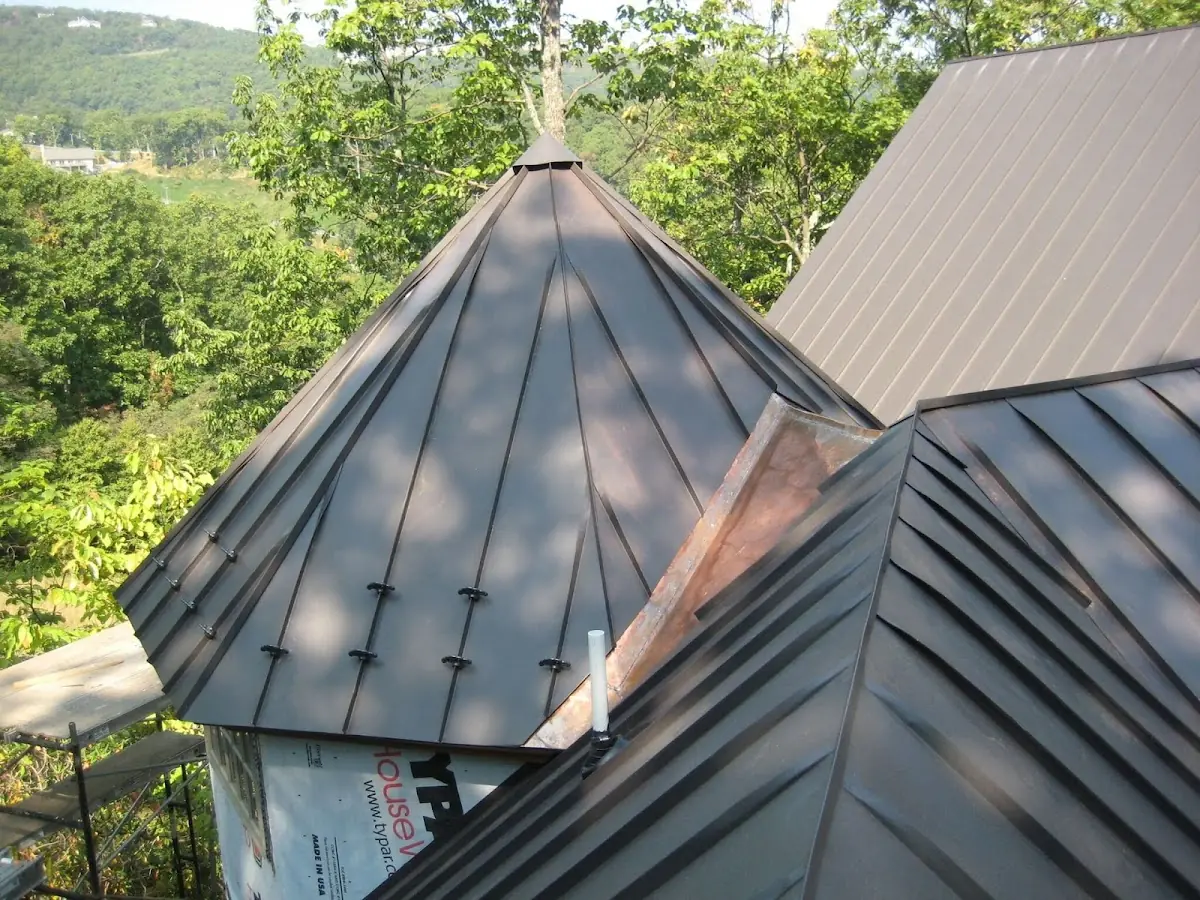 Professional Roof Tarp Installation by Craftsman Roofing in Munns